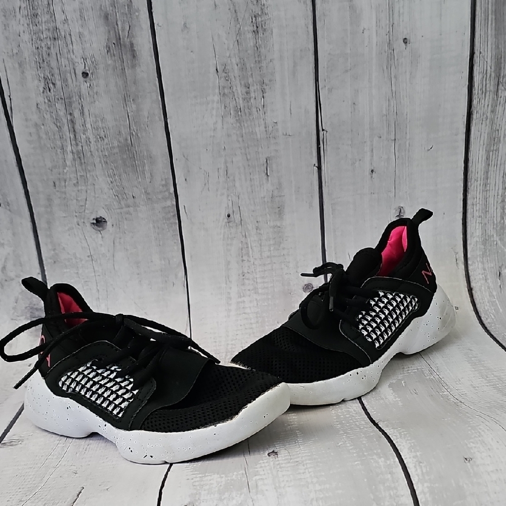 Nautica Kids Black and White Sneakers with Pink Details